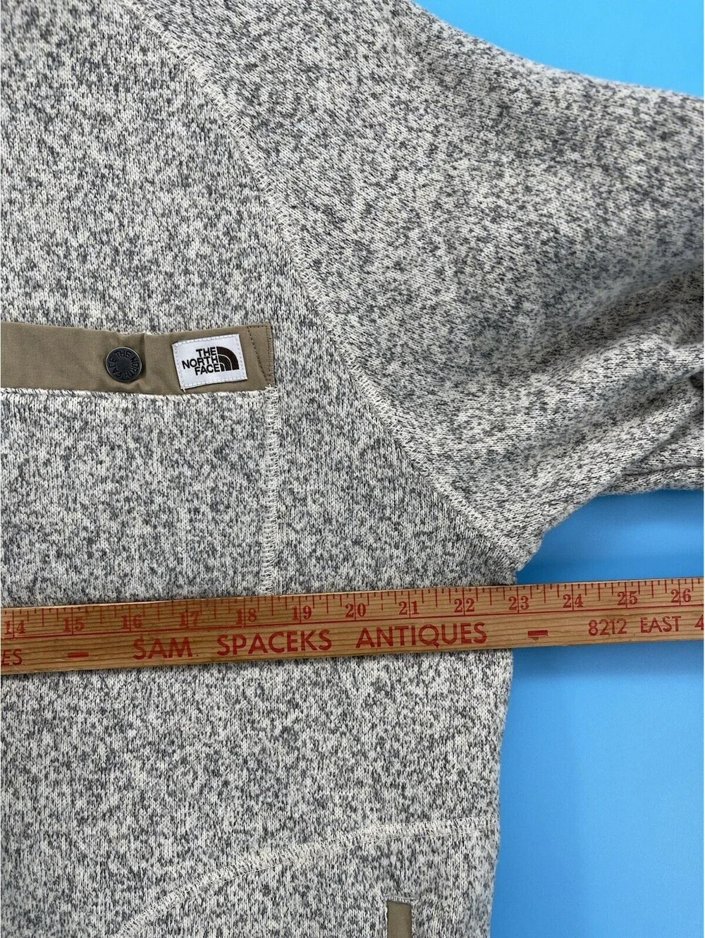 The North Face Men’s L Full Zip Sweater Fleece Jacket Gray Outdoor Coat